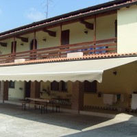 tende-da-sole-tende-a-bracci-barra-quadra-lux_3
